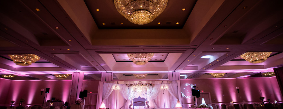 #MichaelAnthonyProductions #GrandHyattTampaBay #ArabWedding #AfrahProductions #TampaWedding #TampaDJ #WeddingDJ #UpLighting #AccentLighting #WeddingUplighting